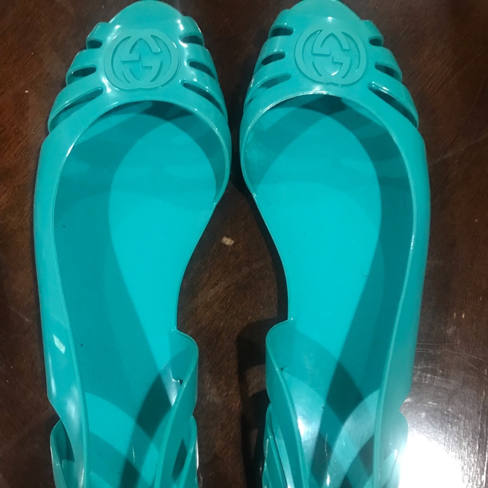 Gucci jelly flats. turquoise Size 9.5